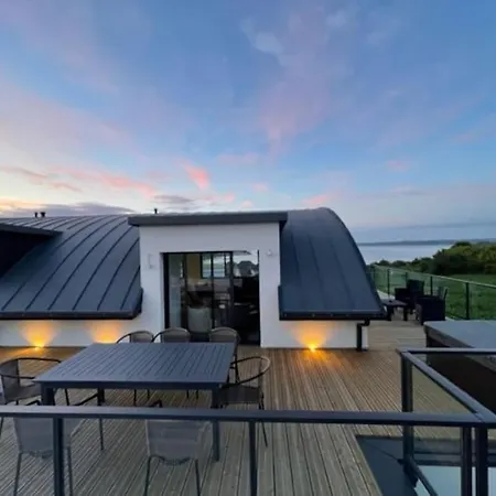 Maison Contemporaine Avec Vue Mer, Piscine Interieure, Classee 5 Etoiles