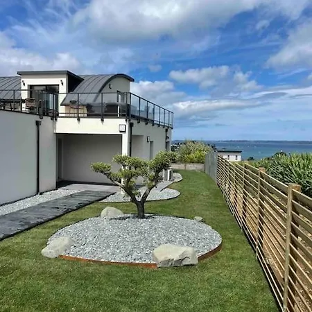 Maison Contemporaine Avec Vue Mer, Piscine Interieure, Classee 5 Etoiles